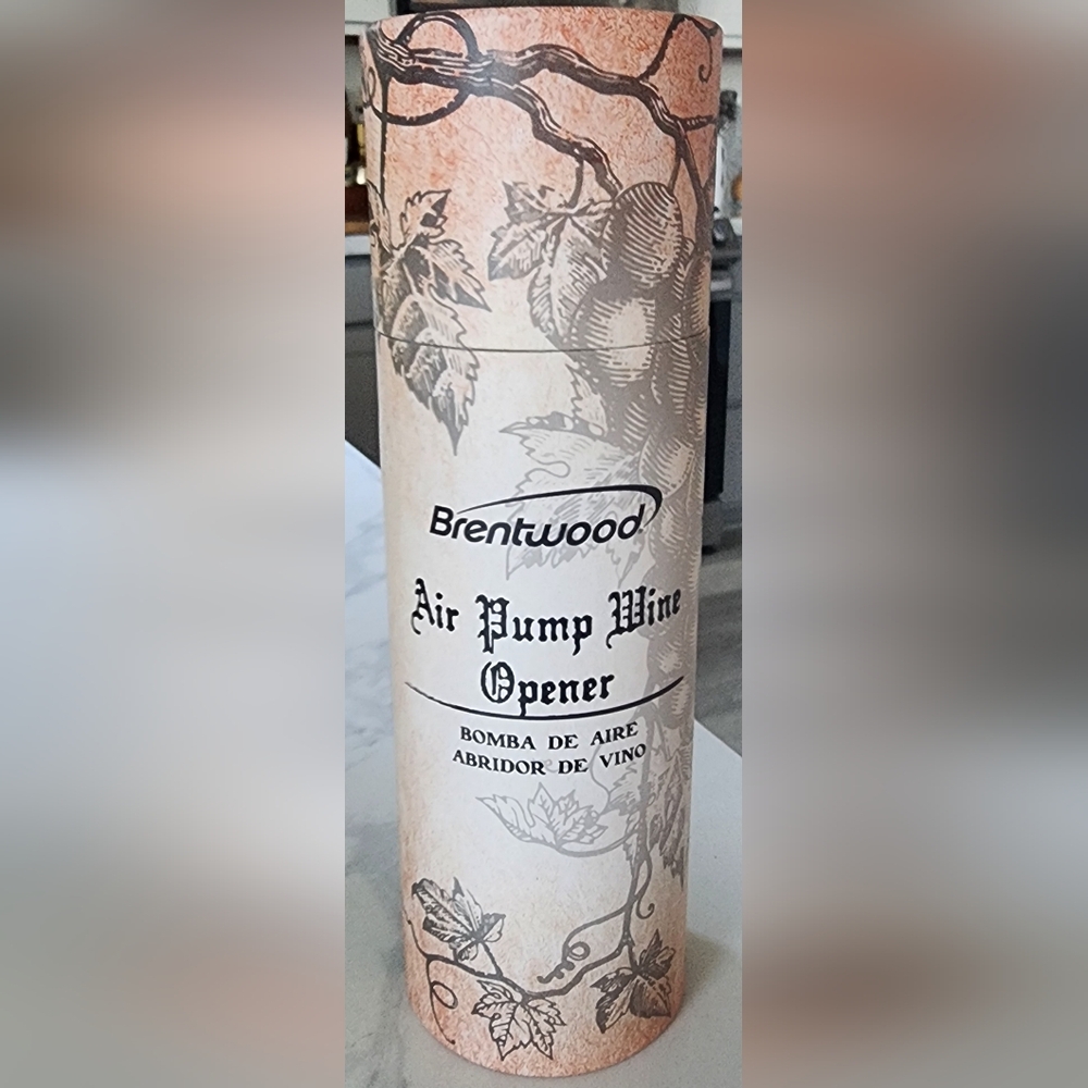 Brentwood Wine Bottle Opener Cork Air Pump Foil‎ Cutter, Vacuum Stopper, Aerator